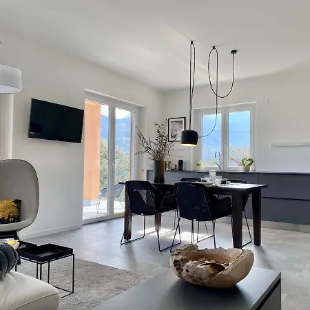 Riva Lenno Апартаменты Тремеццо